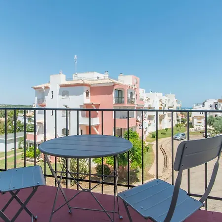 Apt Grace 2 Bedroom Apartment With Pool And Balcony, 2,5Km From Tavira Center Tavira