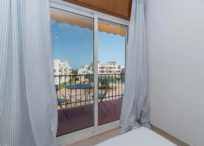 Lejlighed Apt Grace 2 Bedroom Apartment With Pool And Balcony, 2,5Km From Tavira Center Tavira