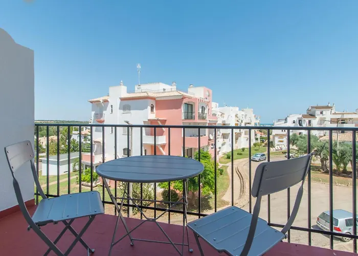 Apt Grace 2 Bedroom Apartment With Pool And Balcony, 2,5Km From Tavira Center Tavira