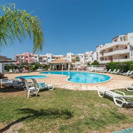 Grace - T2 Pool, Wifi, Balcony, Ac, 2,5km From Center Apartment Tavira
