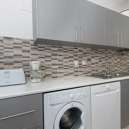 Apt Grace 2 Bedroom Apartment With Pool And Balcony, 2,5Km From Tavira Center *